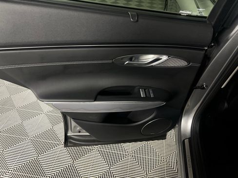 Used 2023 Genesis GV70 2.5T w/ Advanced Package image 29