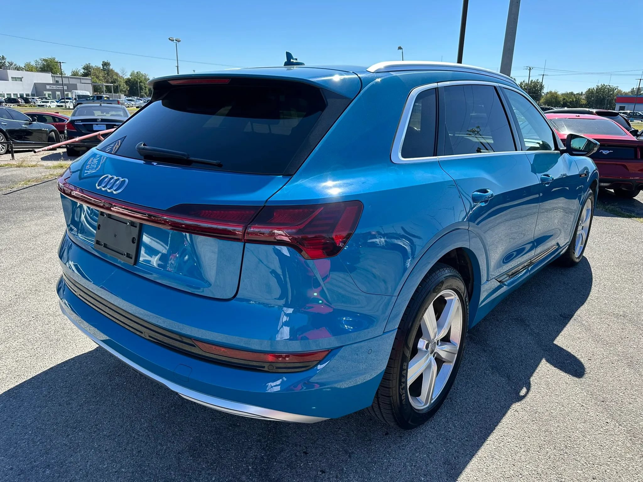 Used 2019 Audi e-tron Prestige AWD/4WD image 37