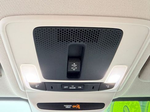 Used 2024 Honda HR-V EX-L image 25