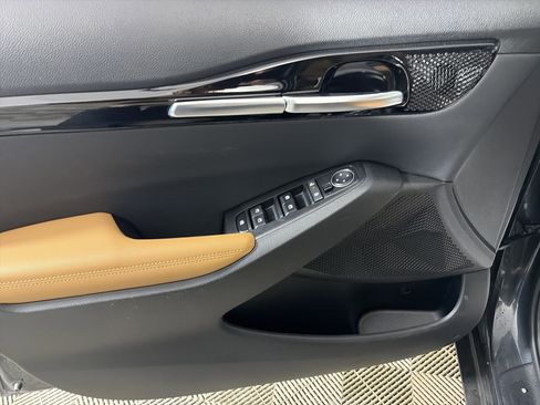 Used 2024 Kia Seltos EX image 17