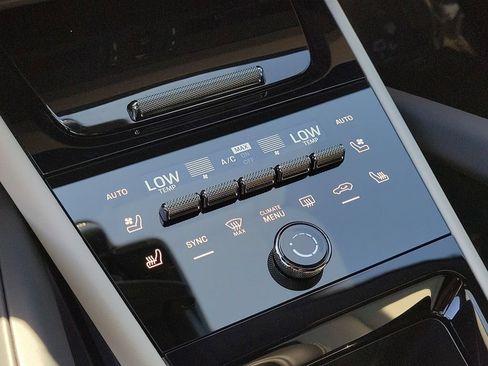 New 2026 Porsche Cayenne AWD/4WD image 32