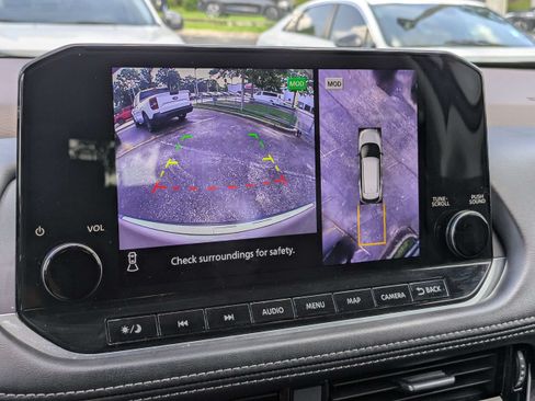 Used 2022 Nissan Rogue Platinum w/ Head-Up Display Package FWD image 22
