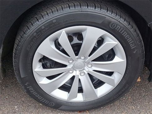 Certified 2023 Subaru Impreza 2.0i image 8