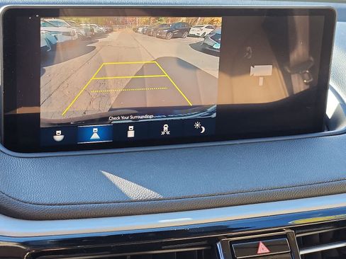 Used 2023 Acura MDX SH-AWD image 19