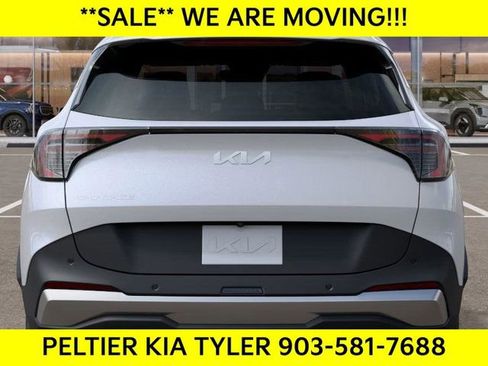 New 2026 Kia Sportage EX w/ EX Panorama Roof Package FWD image 13