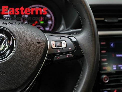 Used 2022 Volkswagen Passat 2.0T SE image 16