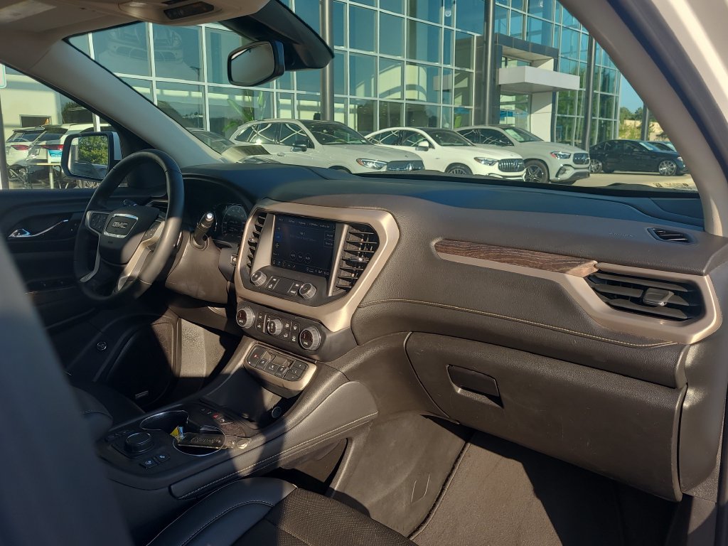 Used 2023 GMC Acadia Denali FWD image 22