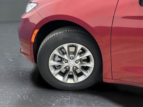 New 2026 Chrysler Pacifica Select image 35