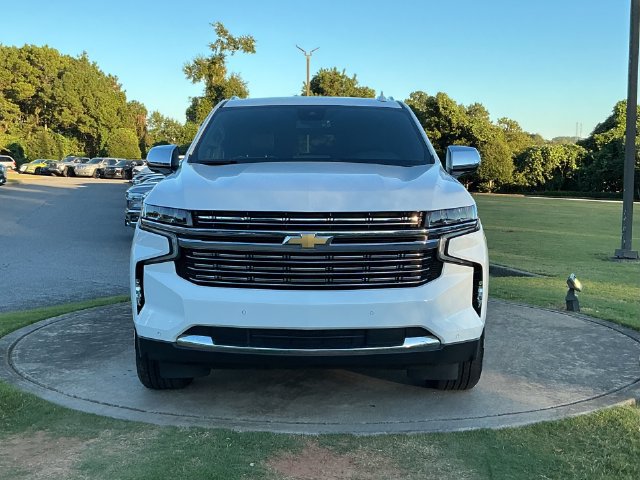 Used 2023 Chevrolet Suburban Premier RWD image 2