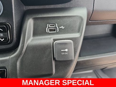 Used 2025 RAM ProMaster 2500 w/ U-Haul Equipment Group FWD image 24