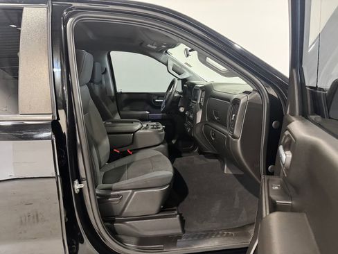 Used 2021 Chevrolet Silverado 1500 Custom Trail Boss AWD/4WD image 19