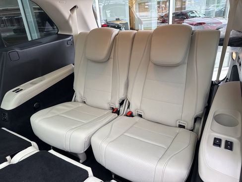 Certified 2025 Mercedes-Benz GLS 450 4MATIC image 19