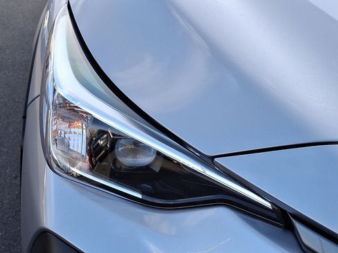 Certified 2024 Subaru Crosstrek 2.0i Premium image 9