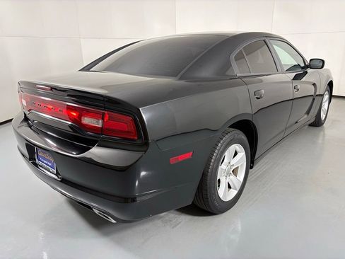 Used 2012 Dodge Charger SE image 8