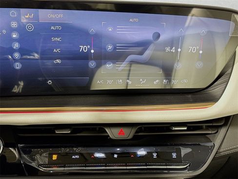 New 2026 Buick Envision Avenir image 10