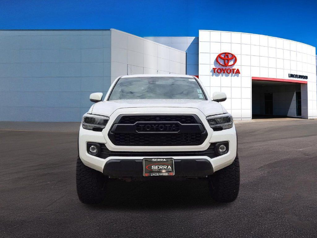 Used 2023 Toyota Tacoma TRD Off-Road w/ Black Out Package (TMS) AWD/4WD image 7