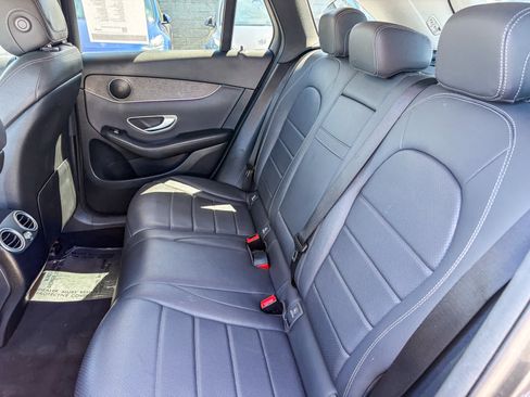 Used 2022 Mercedes-Benz GLC 300 image 18