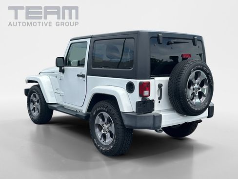 Used 2016 Jeep Wrangler Sahara w/ Connectivity Group AWD/4WD image 5