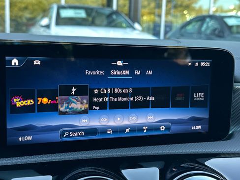 Used 2025 Mercedes-Benz CLA 250 image 17