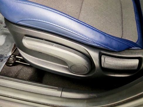 Used 2024 Kia Seltos S FWD image 11
