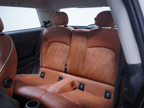 Used 2023 MINI Cooper SE image 8