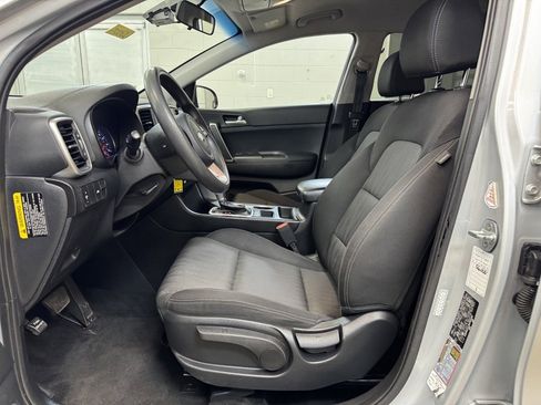 Used 2021 Kia Sportage LX image 11