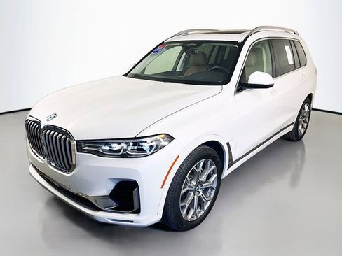 Used 2021 BMW X7 xDrive40i w/ Premium Package image 4