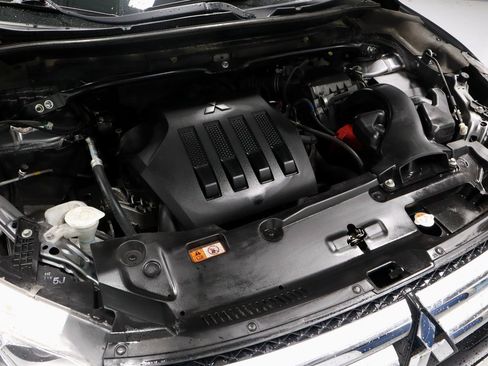 Used 2018 Mitsubishi Eclipse Cross SEL image 16