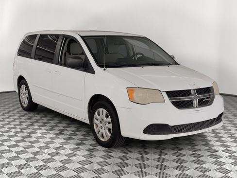Used 2014 Dodge Grand Caravan SE w/ Quick Order Package 29E SE FWD image 7