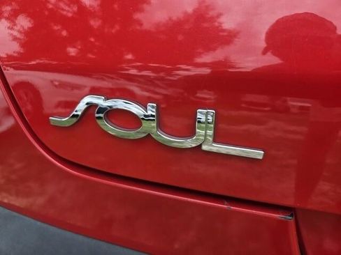 Used 2021 Kia Soul LX FWD image 19