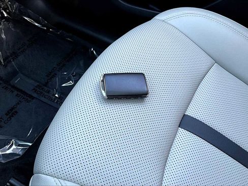 Used 2025 MAZDA CX-70 Plug-In Hybrid w/ Premium Pkg image 14