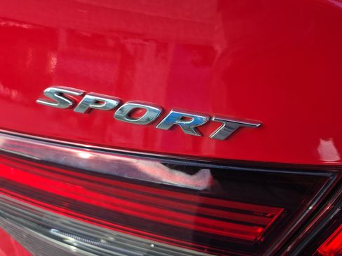 Used 2025 Honda Civic Sport image 36