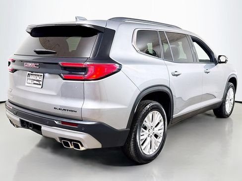 Used 2025 GMC Acadia Elevation w/ Elevation Premium Package FWD image 4