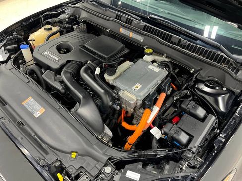 Used 2019 Ford Fusion Titanium FWD image 30