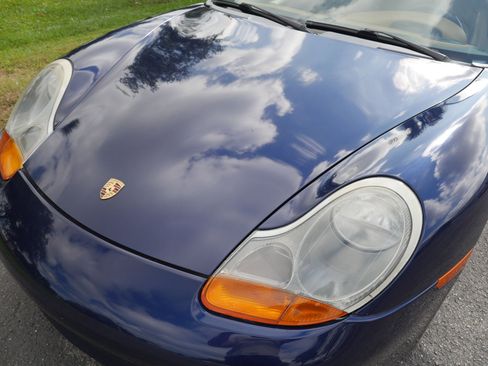 Used 2002 Porsche Boxster RWD image 32