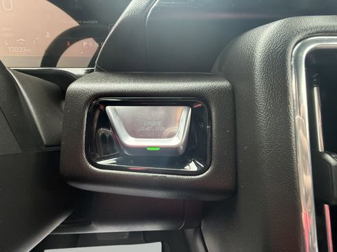 Used 2025 GMC Yukon Denali image 19