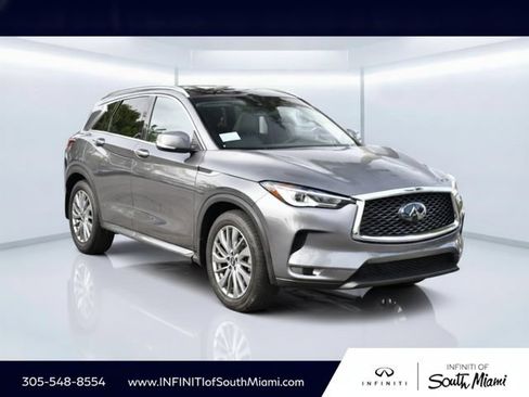 Certified 2025 INFINITI QX50 Luxe AWD/4WD image 3