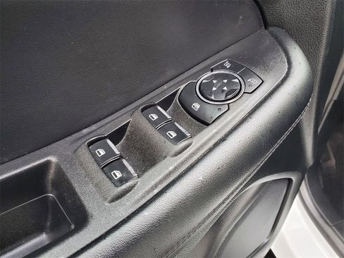 Used 2024 Ford Edge SEL image 25