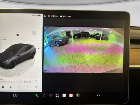 Used 2022 Tesla Model Y Performance AWD/4WD image 22