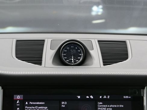 New 2026 Porsche Macan S image 24