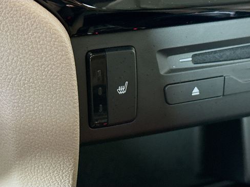 Used 2019 Honda Pilot Touring image 25