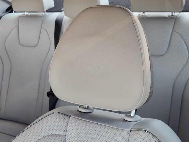 Used 2025 Hyundai Elantra Limited FWD image 24