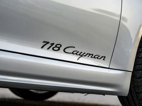 Used 2022 Porsche 718 Cayman image 51