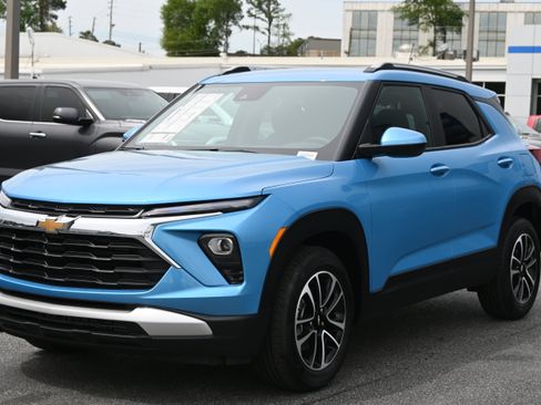 New 2026 Chevrolet TrailBlazer LT w/ Convenience Package FWD image 5