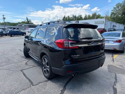Used 2023 Subaru Ascent Limited AWD/4WD image 2