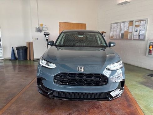 Certified 2026 Honda HR-V EX-L image 2