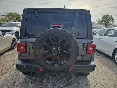 Used 2021 Jeep Wrangler Unlimited Sahara w/ Cold Weather Group image 10