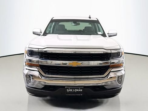 Used 2018 Chevrolet Silverado 1500 LT w/ LT Eassist Package AWD/4WD image 2