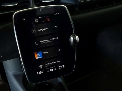 Used 2023 McLaren Artura image 24