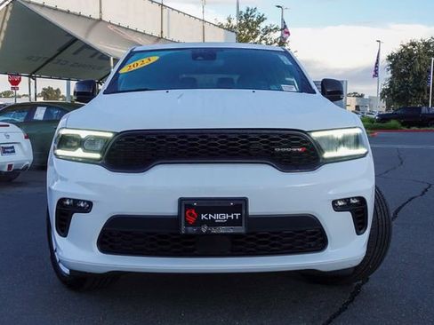 Used 2023 Dodge Durango GT image 3